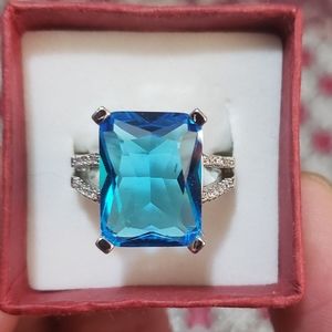 HUGE BLUE W/WHITE SAPPHIRE ACCENT RING